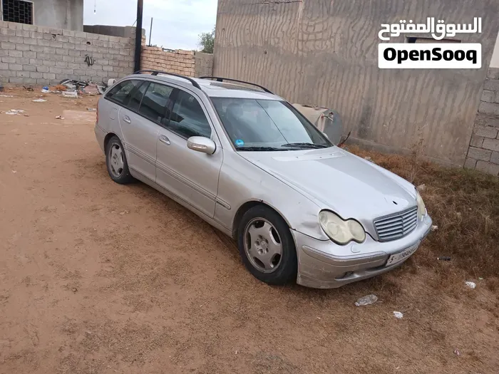 Mercedes-Benz C-Class 2022 photo 4