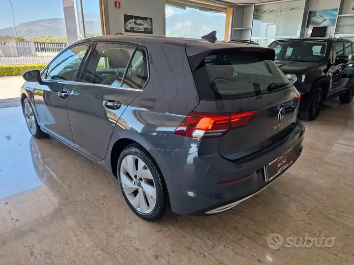 Volkswagen Golf 2021 photo 2