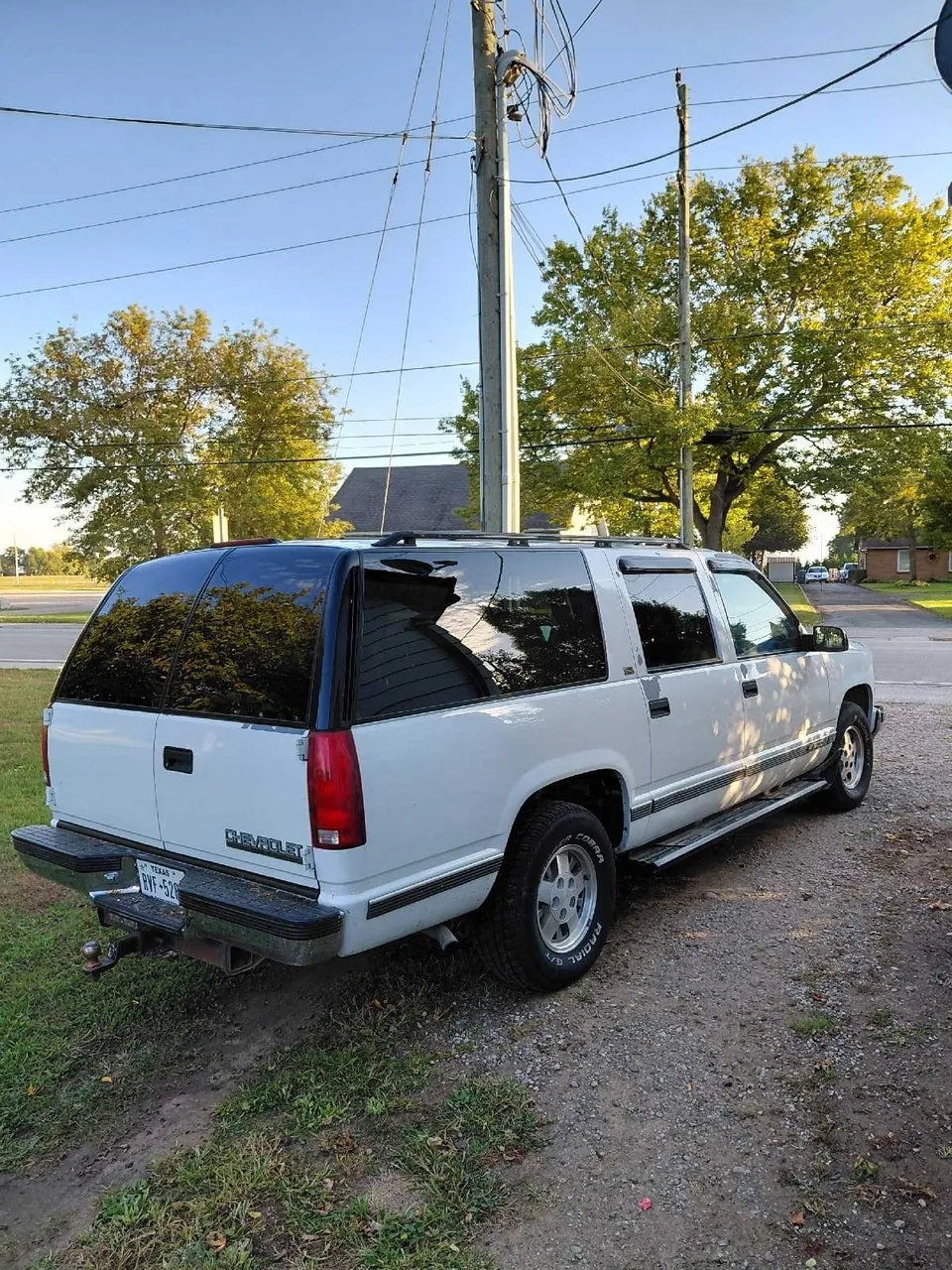 Chevrolet Suburban 1994 photo 3