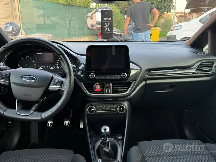 Ford Fiesta 2021 photo 2