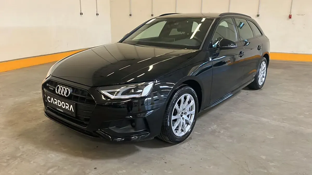 Audi A4 2021 photo 2