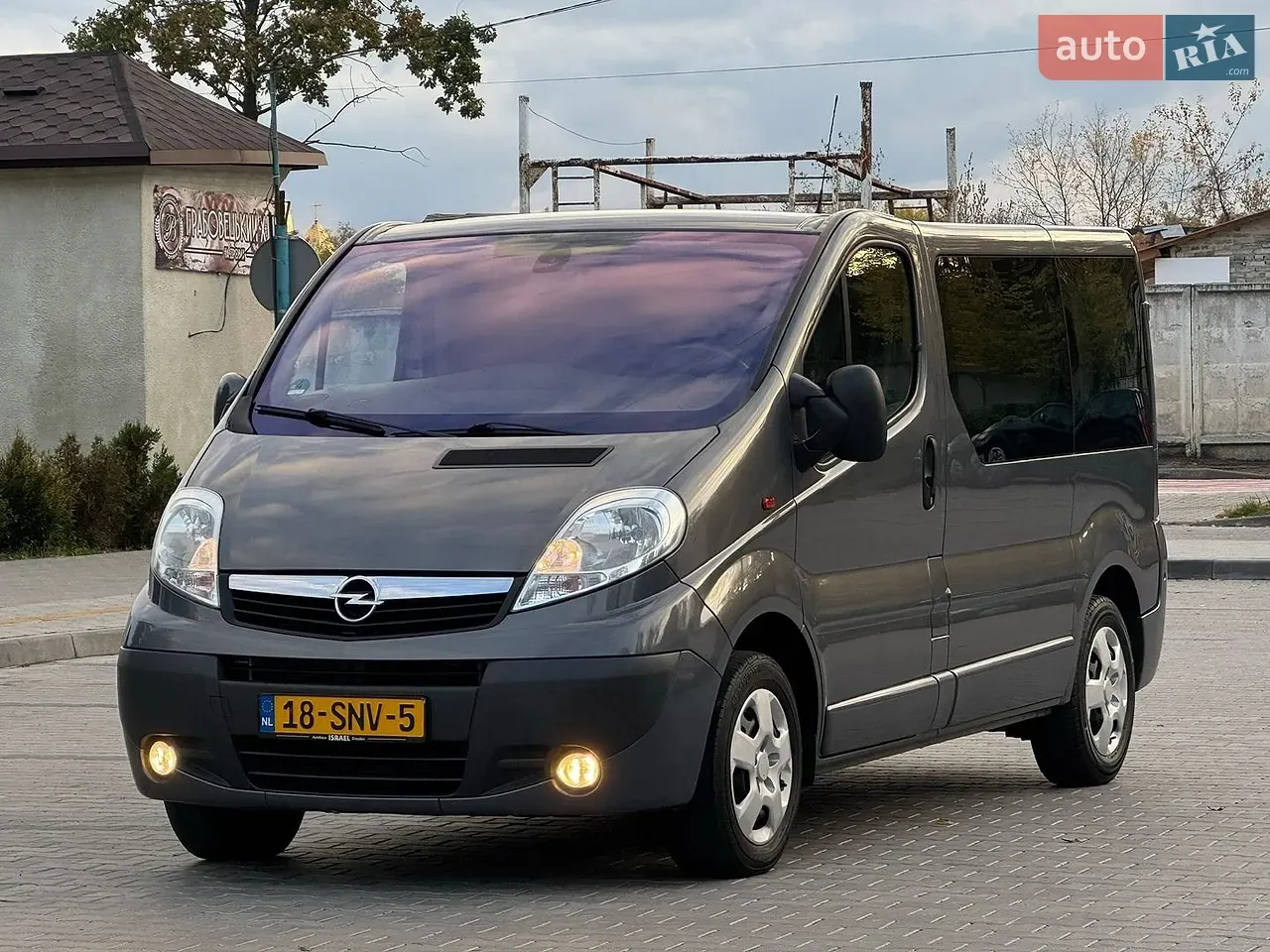 Opel Vivaro 2013 photo 4