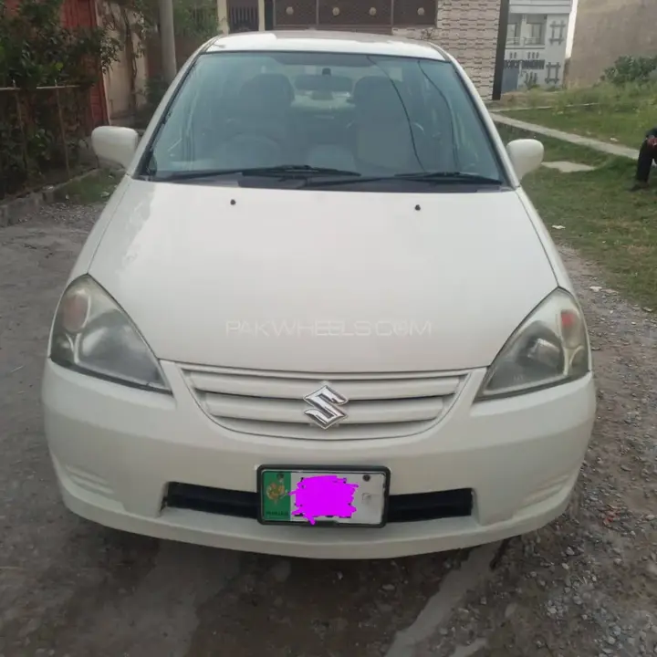 Suzuki Liana