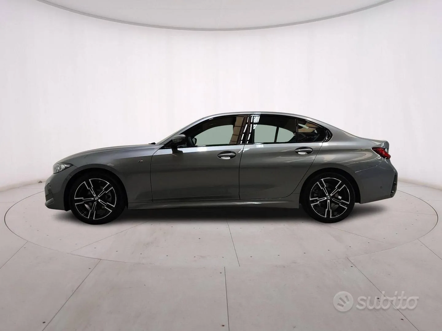BMW 3 Series 2023 photo 3