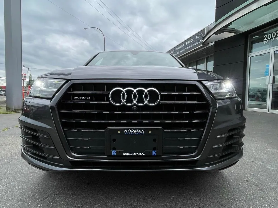 Audi Q7 2018 photo 2