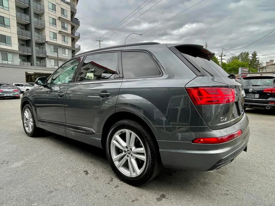 Audi Q7 2018 photo 5