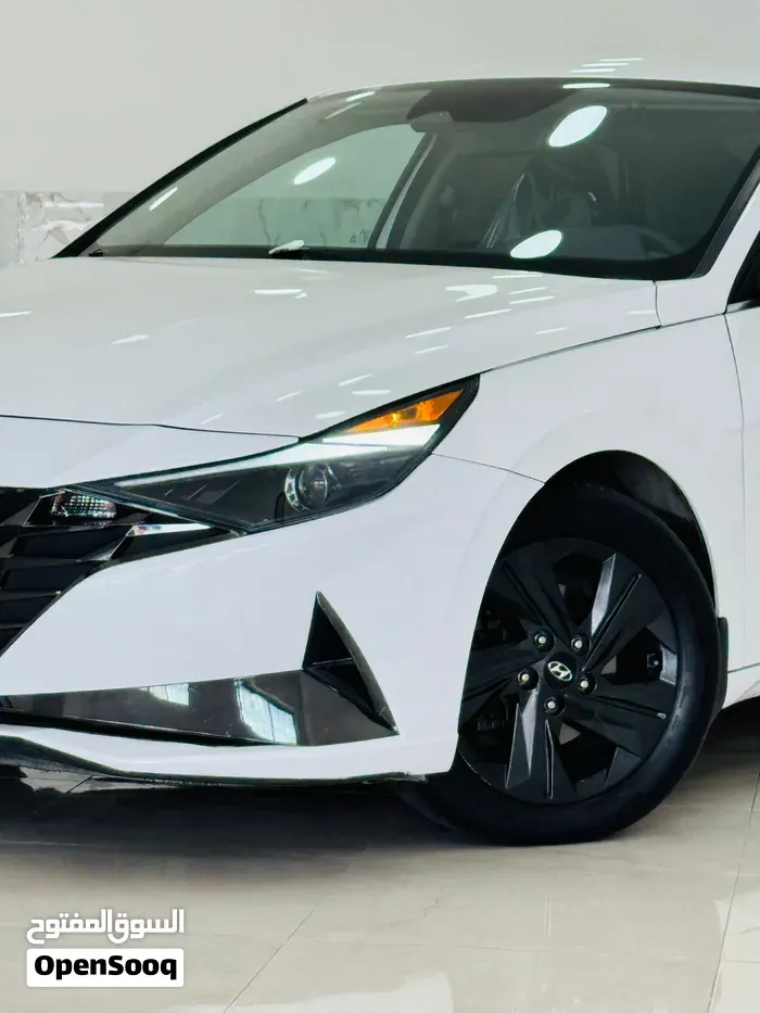 Hyundai Elantra 2023 photo 2