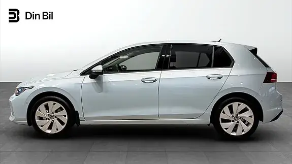 Volkswagen Golf I 2025 photo 2
