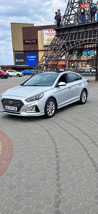 Hyundai Sonata