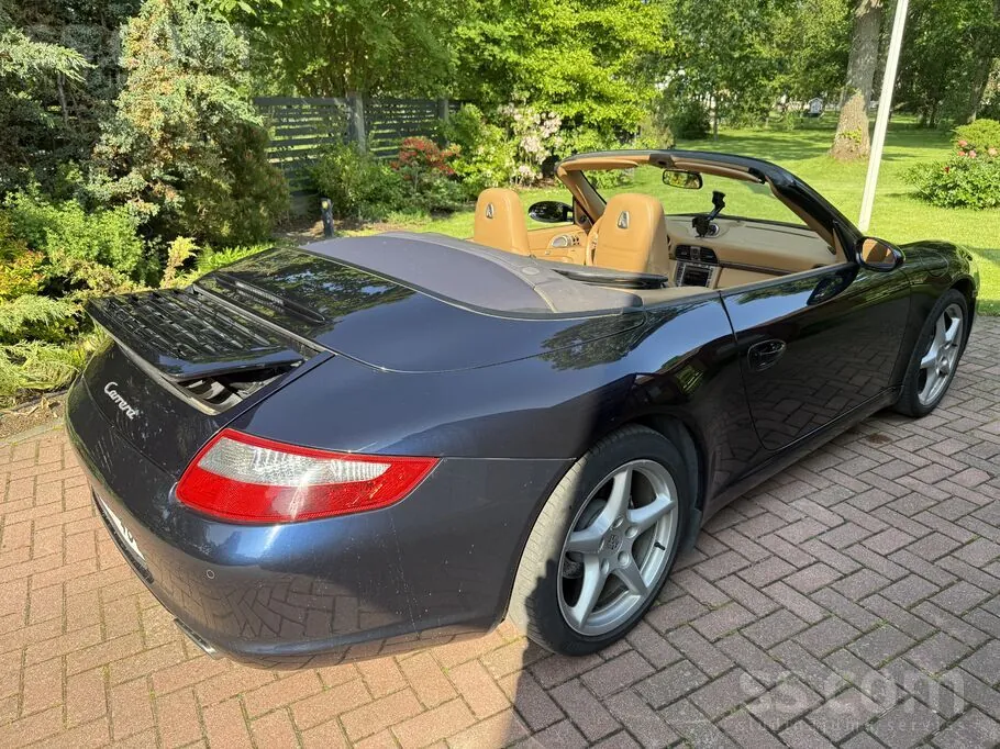 Porsche 911 2005 photo 2
