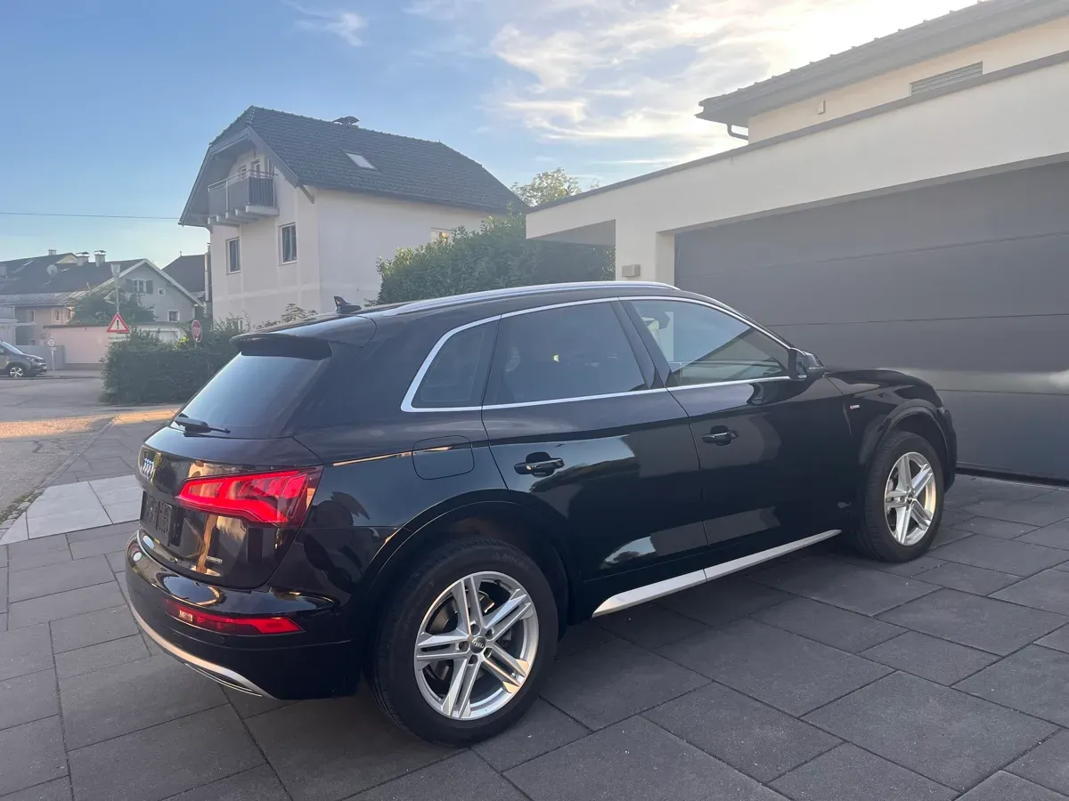 Audi Q5 2017 photo 2