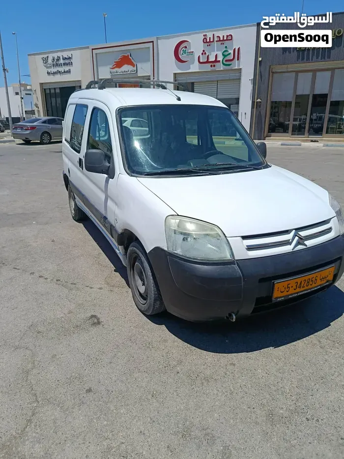 Citroen Berlingo 2009 photo 2