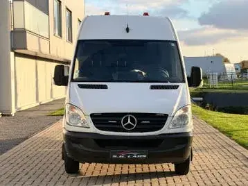 Mercedes-Benz Sprinter Combi 2010 photo 3