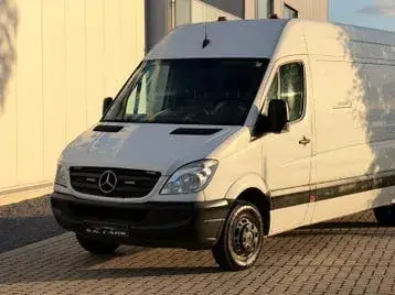 Mercedes-Benz Sprinter Combi 2010 photo 2