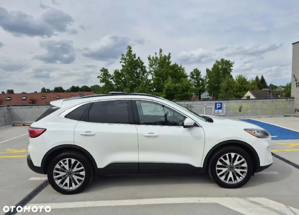 Ford Escape 2022 photo 3