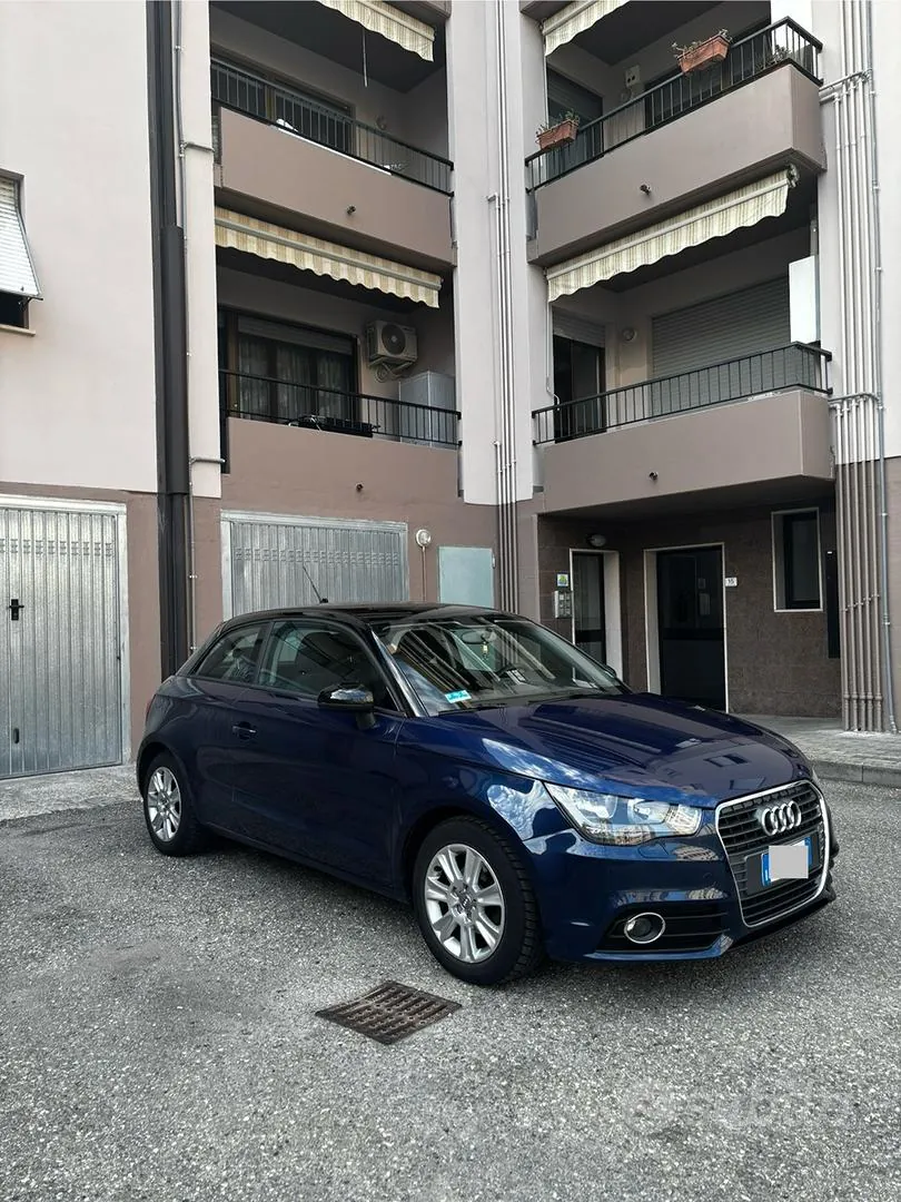 Audi A1 2011 photo 3