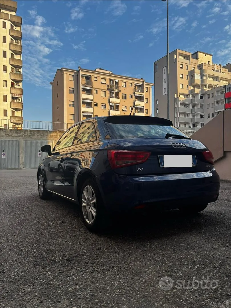 Audi A1 2011 photo 4