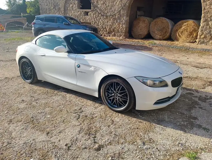 BMW Z4 2010 photo 4