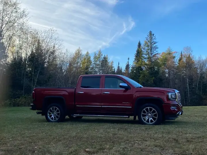 GMC Sierra 1500 2018 photo 2