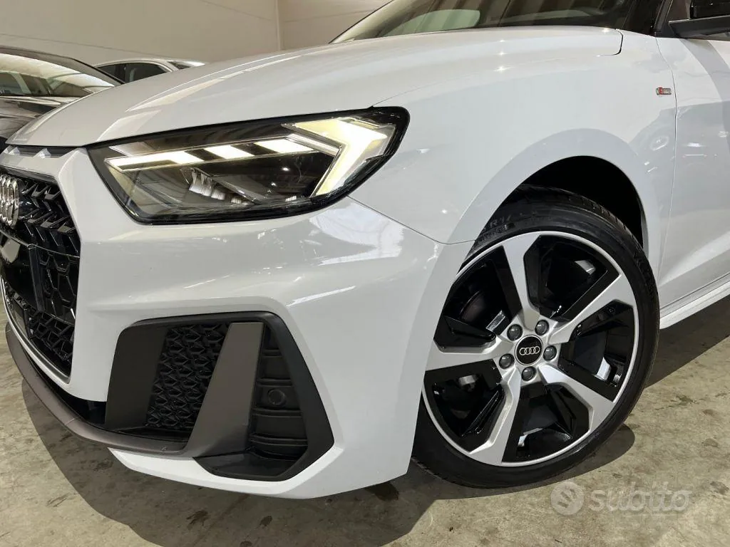 Audi A1 2025 photo 5