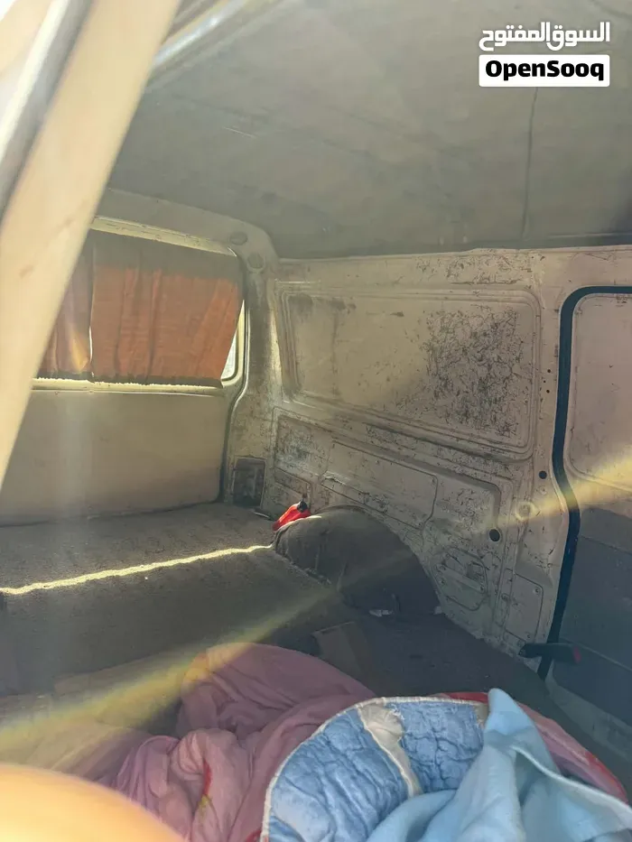 Mitsubishi Van 2007 photo 3
