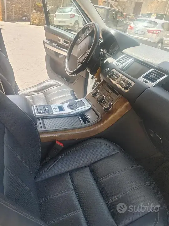 Land Rover Range Rover Sport 2013 photo 5