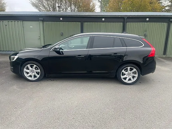 Volvo V60 2014 photo 2