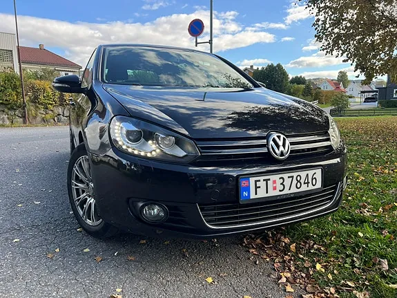 Volkswagen Golf 2012 photo 2