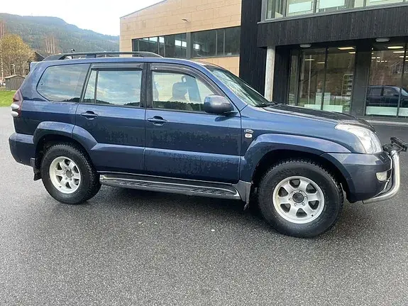 Toyota Land Cruiser 2005 photo 2