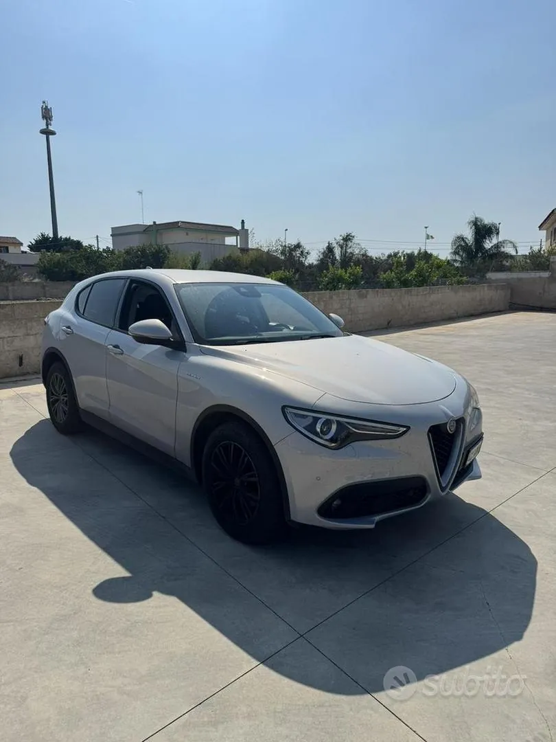 Alfa Romeo Stelvio 2021 photo 2