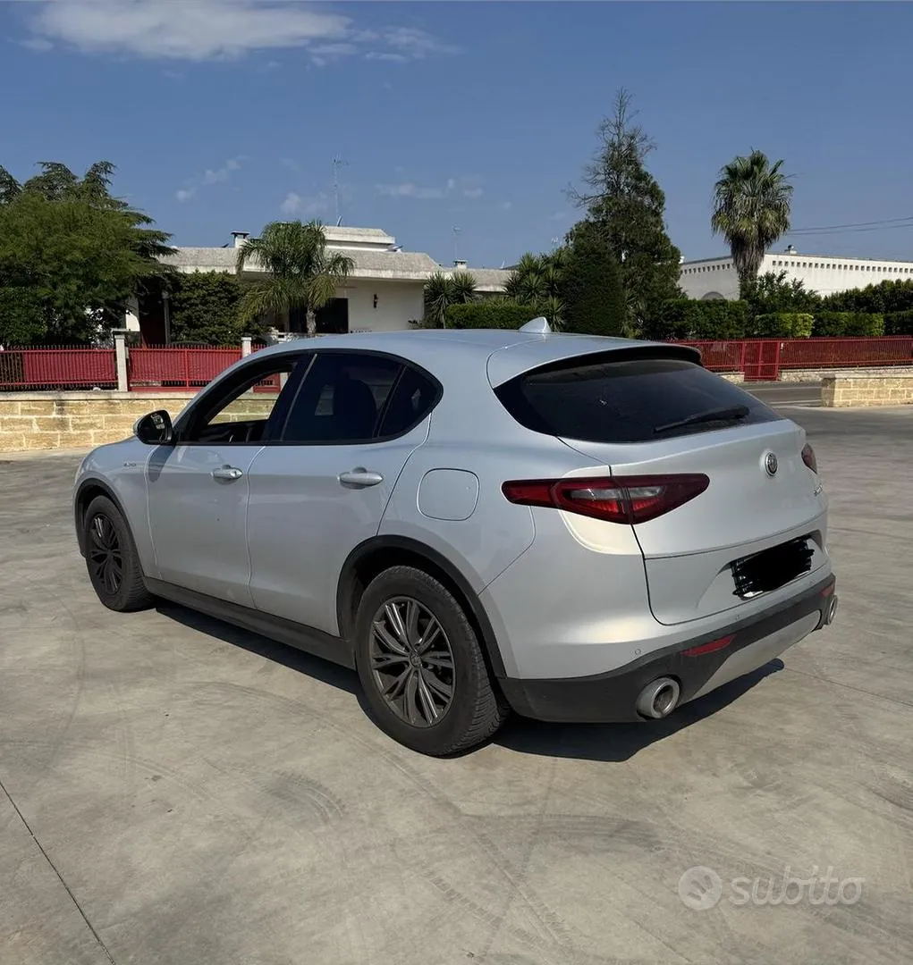 Alfa Romeo Stelvio 2021 photo 3