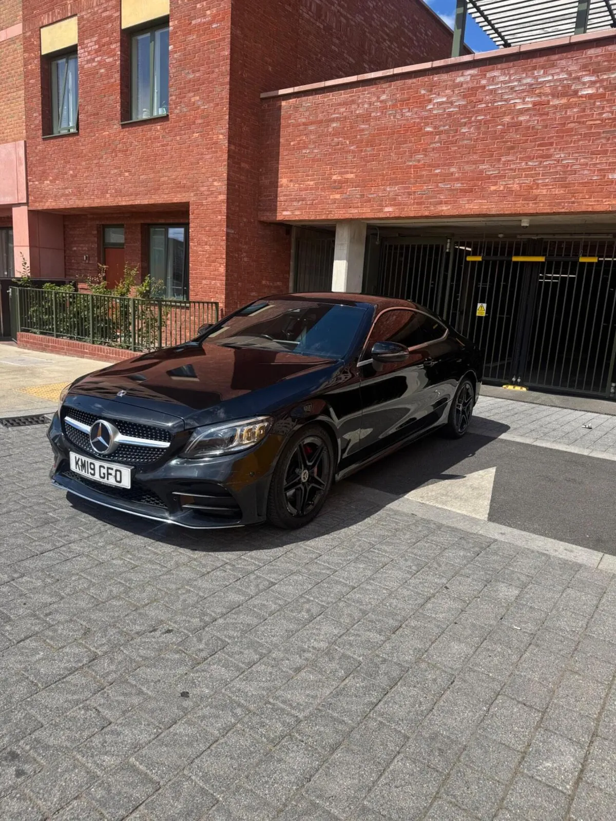 Mercedes-Benz C-Class 2019 photo 3