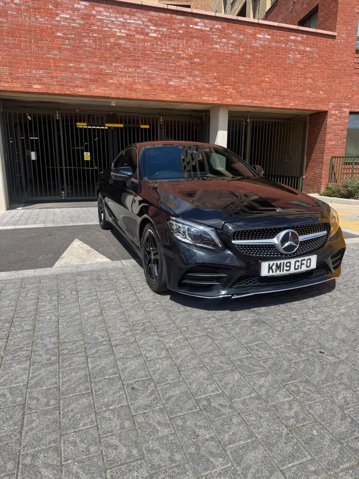 Mercedes-Benz C-Class 2019 photo 2