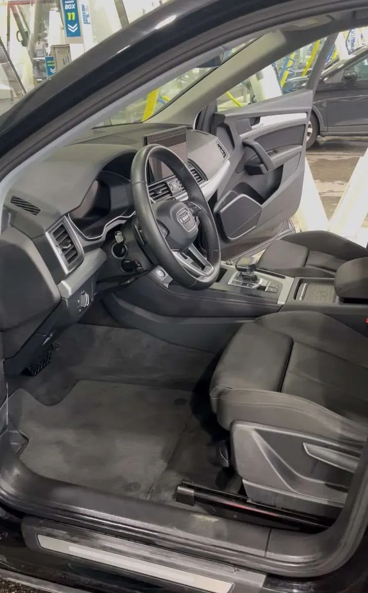 Audi Q5 2023 photo 2