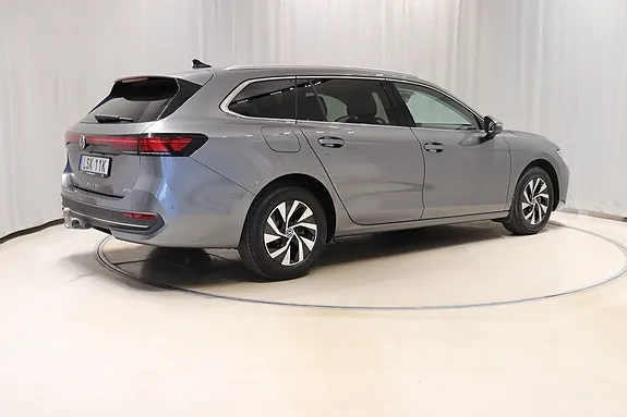 Volkswagen Passat 2025 photo 4