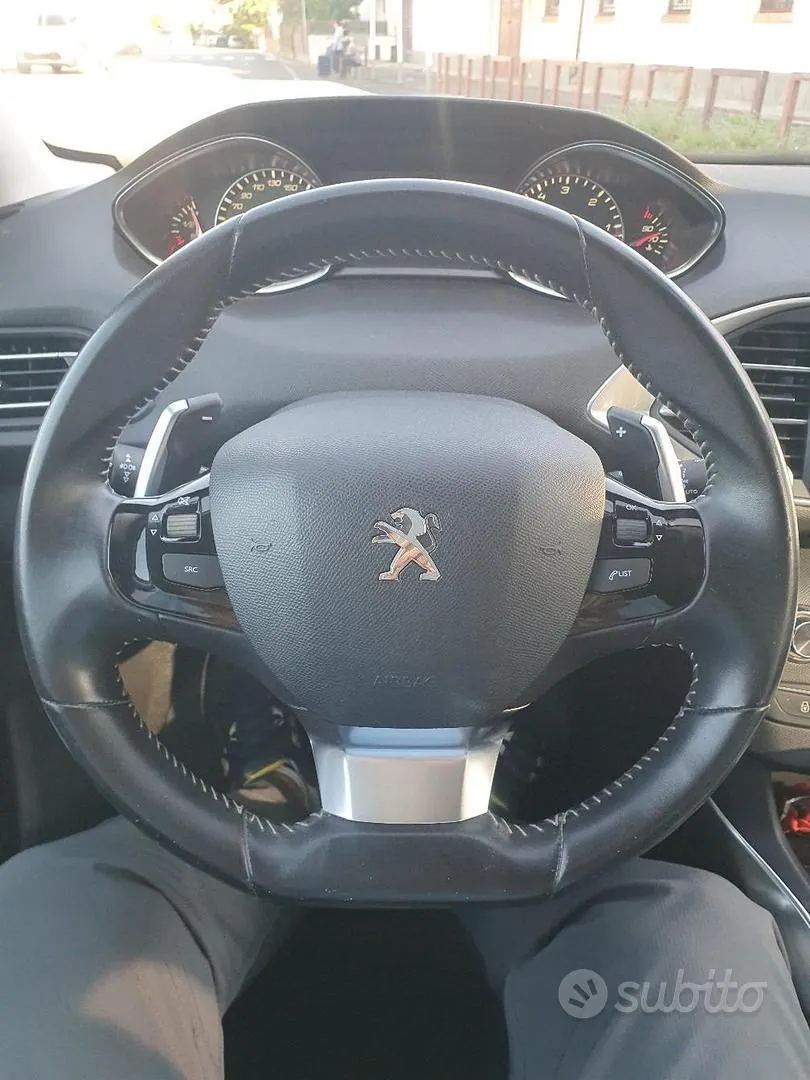 Peugeot 308 2017 photo 5