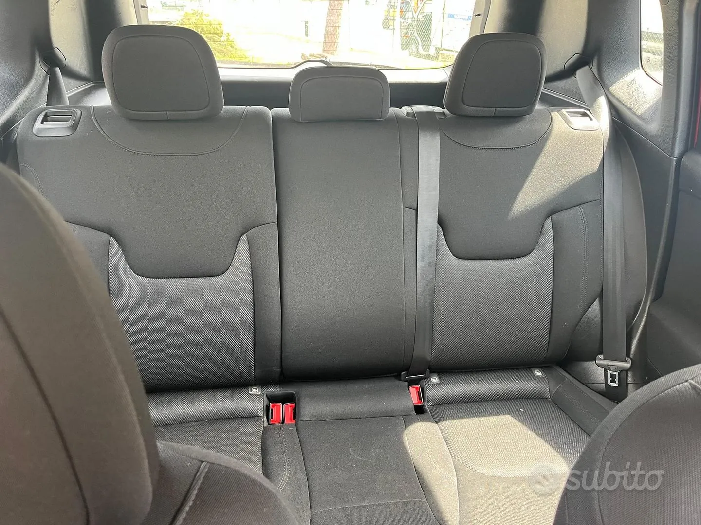 Jeep Renegade 2019 photo 4
