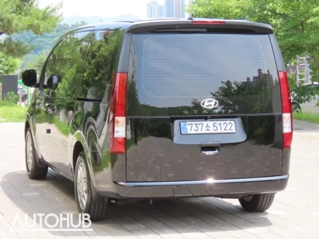 Hyundai Staria 2026 photo 4