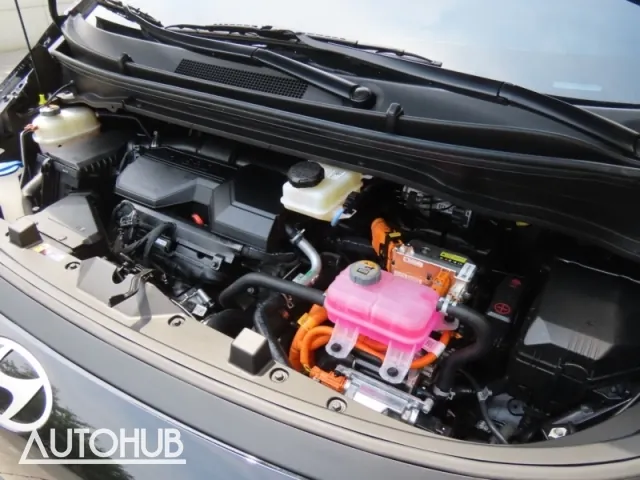 Hyundai Staria 2026 photo 5