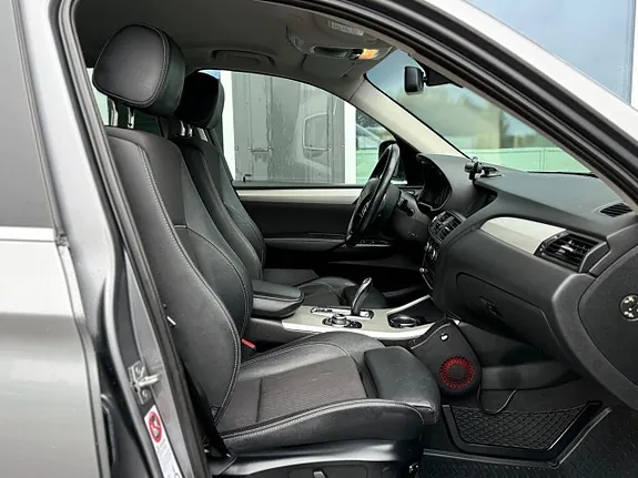 BMW X3 2012 photo 4