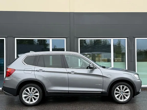 BMW X3 2012 photo 2