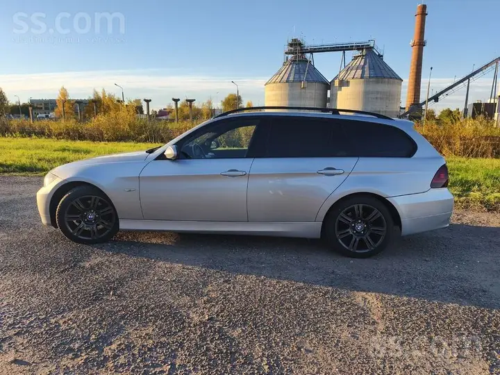 BMW 318 2007 photo 4