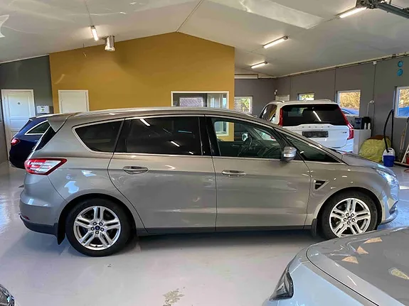 Ford S-Max 2016 photo 3