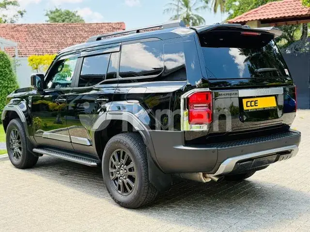 Toyota Land Cruiser Prado 2026 photo 3
