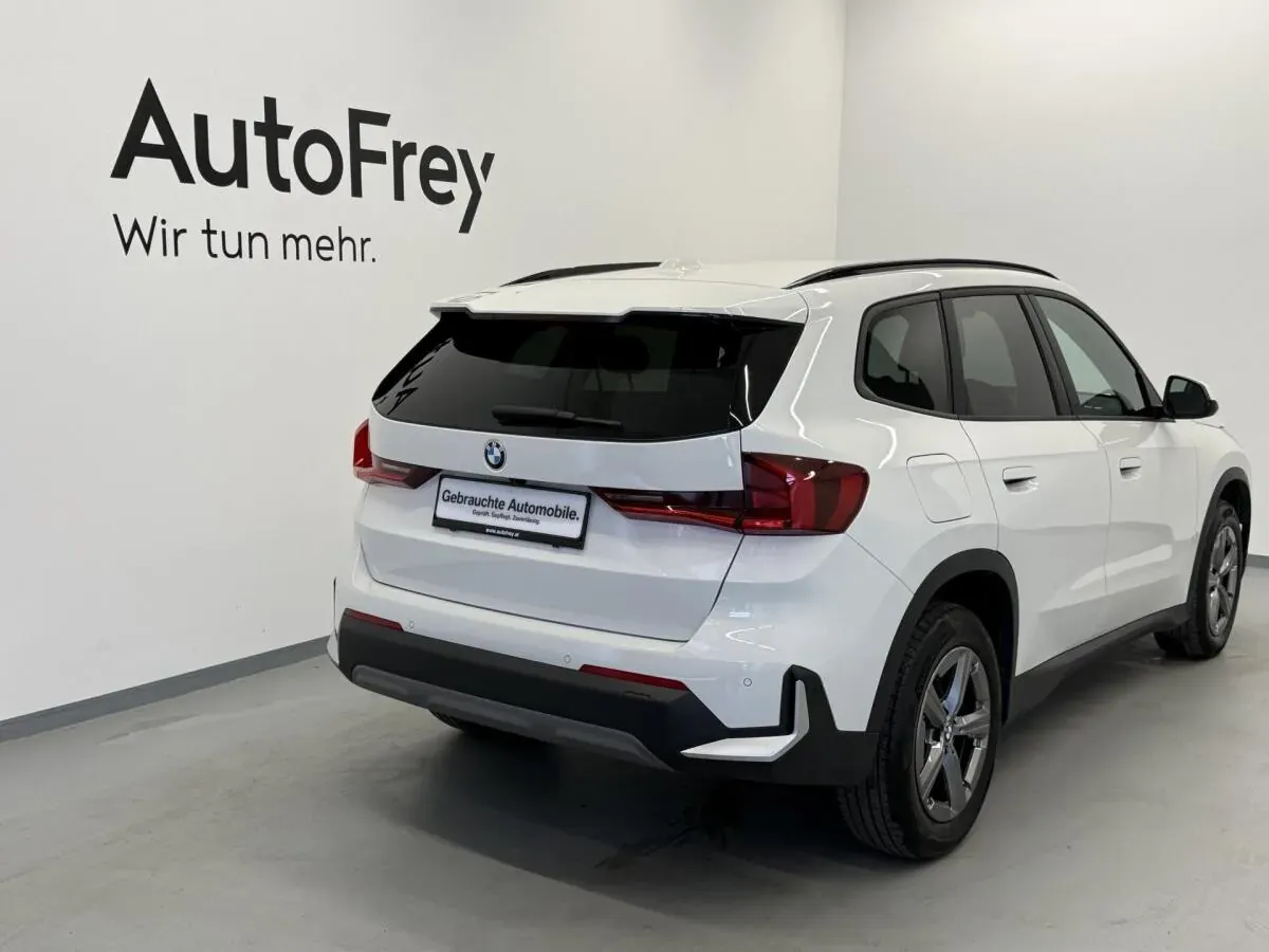 BMW X1 2024 photo 2