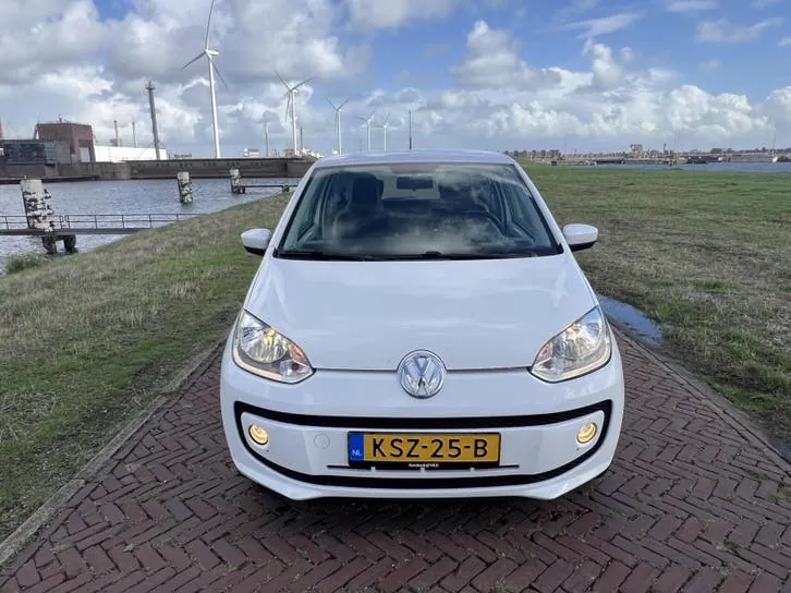 Volkswagen Up 2012 photo 2