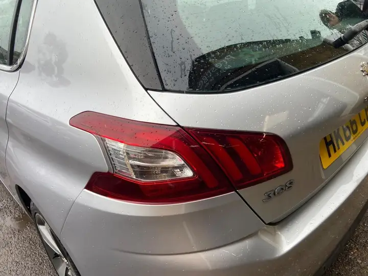 Peugeot 308 2016 photo 3