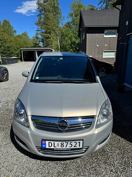Opel Zafira 2008 photo 2