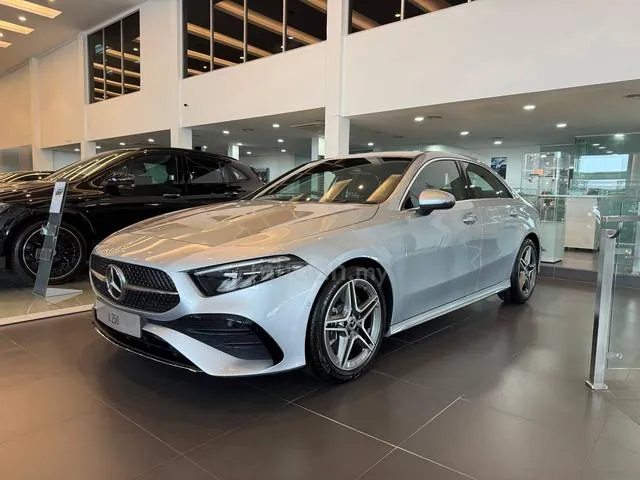 Mercedes-Benz A250