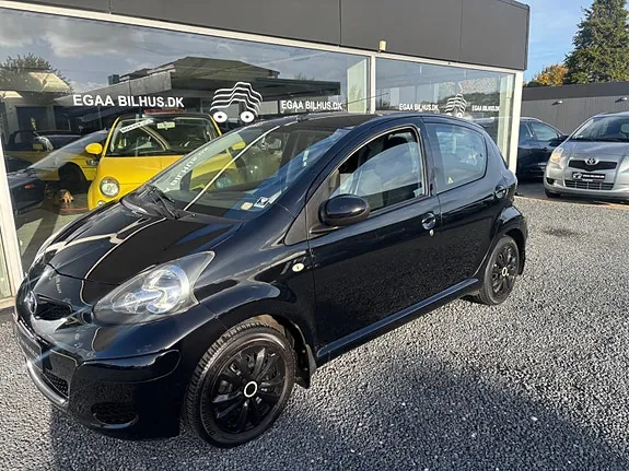 Toyota Aygo 2010 photo 2
